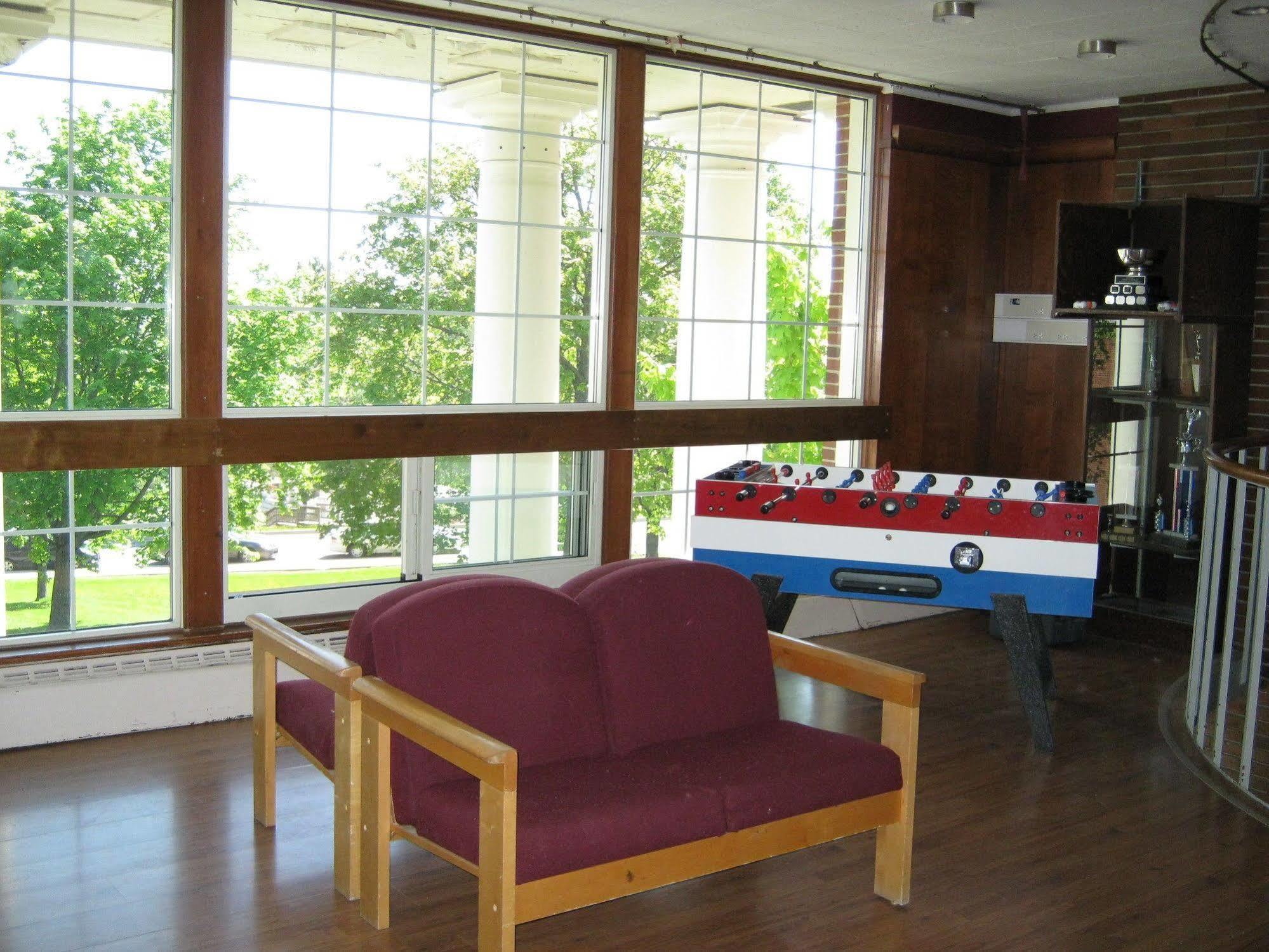 Unb Fredericton Accommodations Экстерьер фото