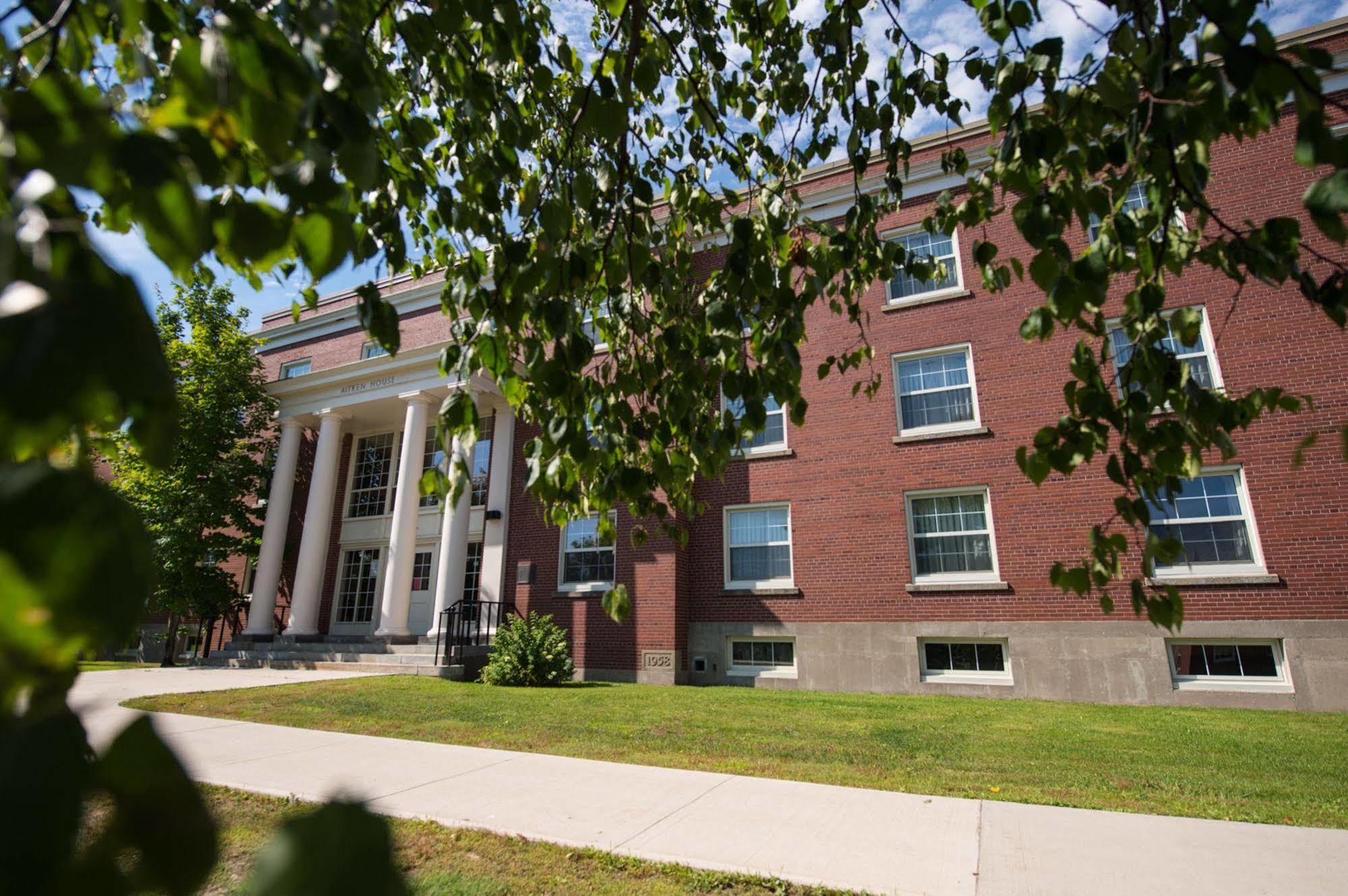 Unb Fredericton Accommodations Экстерьер фото